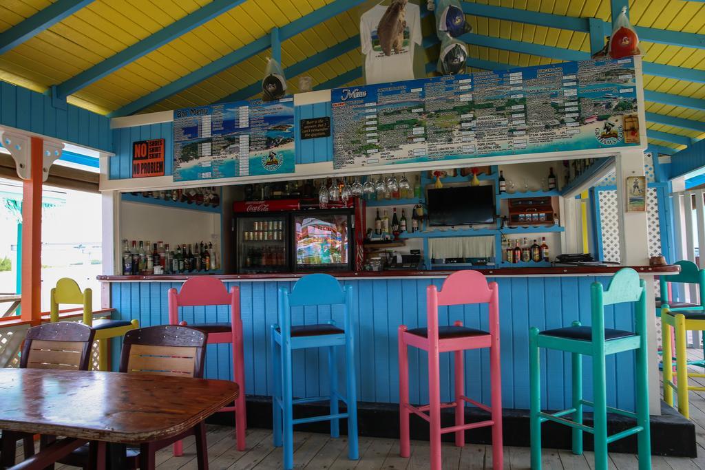 Graham'S Place Guanaja Luaran gambar